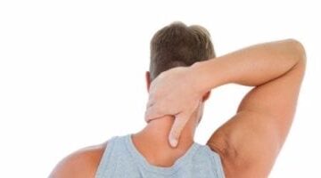 صينى يصاب بسكتة دماغية بعد تدليك رقبته.. كيف يتصل الدماغ بأعضاء الجسم