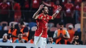 طاهر محمد طاهر يحقق مساهمته التهديفية الرابعة مع الأهلي في دوري الأبطال