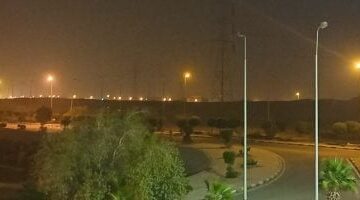 عاصفة ترابية تضرب محافظة أسوان الآن وانخفاض درجات الحرارة غدا.. فيديو