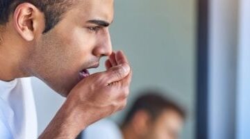 علاجات منزلية للتخلص من رائحة الفم الكريهة الناتجة عن أمراض المعدة