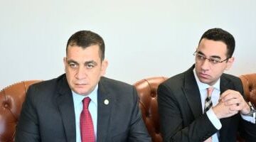 عمر الحداد يعلن افتتاح حمام السباحة نصف أولمبي بمركز الجزيرة "2"