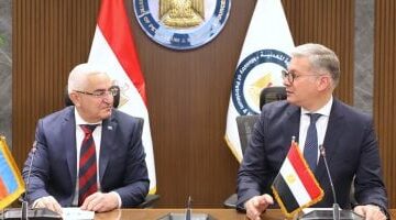 كريم بدوى يبحث مع سفير أذربيجان لبحث فرص إقامة تعاون مشترك فى البترول والغاز