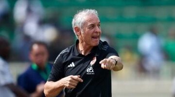 كولر يبحث مع معاونيه في الأهلي أخطاء مباراة الذهاب أمام الهلال السوداني