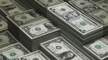 سعر الدولار اليوم.. 50.73 جنيه للشراء أمام الجنيه في 3 مايو 2025 عبر البنك المركزي