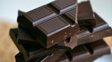 لعشاق الشوكولاتة.. 7 فوائد صحية لتناول هذا النوع بانتظام