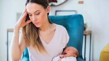 لماذا يحدث أحيانا ارتفاع ضغط الدم بعد الولادة ومتى يكون علامة خطر