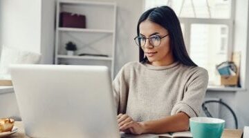 لو بتشتغل من البيت.. ليه لازم تحصل على فترات راحة قصيرة