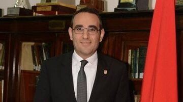 محمد الدماطي رئيساً لبعثة الأهلي في جنوب أفريقيا لمواجهة صن داونز بدوري الأبطال