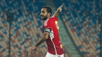 محمود كهربا نجم الأهلي السابق يحتفل اليوم بعيد ميلاده الـ"31"