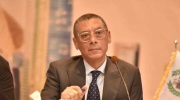 اتحاد الطائرة يفتح تحقيقاً ودعوى قضائية ضد رئيس الحكام السابق بسبب تصريحاته المسيئة
