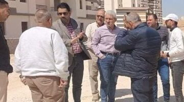 وزير الإسكان يتابع موقف تنفيذ وحدات "سكن لكل المصريين" بمدينة العبور الجديدة