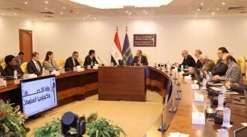 وزير الاتصالات: نتواصل مع القطاع الخاص لضمان توفير بيئة ملائمة لتعزيز الاستثمار