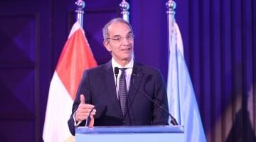 وزير الاتصالات يكشف: 30 ألف متخصص في الذكاء الاصطناعي يقودون الابتكار!