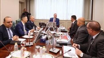 وزير البترول يبحث مع شيماى الصينية فرص الاستثمار فى قطاع التعدين
