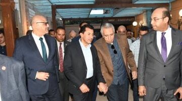 وزير الرياضة ومحافظ القليوبية يطلقان مشروعات تنموية جديدة بمركز الشباب في شبرا