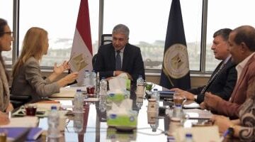 وزير السياحة ومدير مكتب اليونسكو الإقليمى بالقاهرة يبحثان سبل تعزيز التعاون
