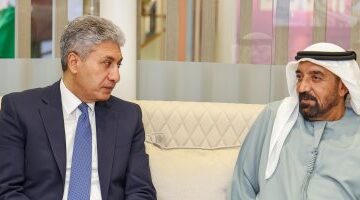 وزير السياحة يجتمع مع رئيس هيئة الطيران المدني الإماراتية لتعزيز الشراكة الاستراتيجية