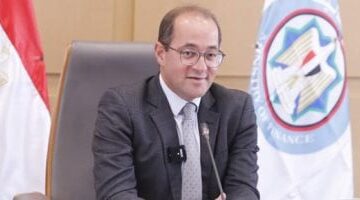 وزير المالية يعلن صرف مرتبات يوليو بالزيادات الجديدة للعاملين بالدولة