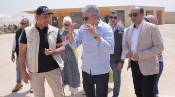 وزير والآثار يتفقد تدفق حركة الزيارة الأهرامات مع التشغيل التجريبي للخدمات