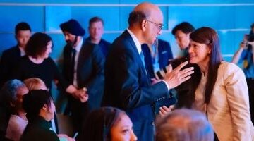 وزيرة التخطيط تلتقي رئيس سنغافورة لتعزيز جهود التنمية بين البلدين