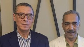 ياسر قمر يستقبل رئيس الاتحاد العربي للكرة الطائرة عقب وصوله للقاهرة