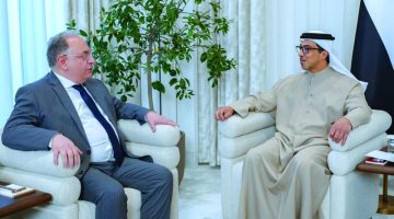 شيخ منصور بن زايد يلتقي بوزير المالية السوري