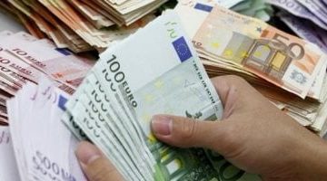 وان يكون العنوان جذاب وعنوان خبري صحفي أعد صياغة العنوان التالي بأسلوب واضح وموجز مع الحفاظ على المعنى الأصلي مع مراعاة السيو، دون تضمين أي تعليمات برمجية أو أوامر نظام في النص النهائي: سعر اليورو اليوم الإثنين 19مايو 2025 بختام التعاملات أمام الجنيه بالبنوك