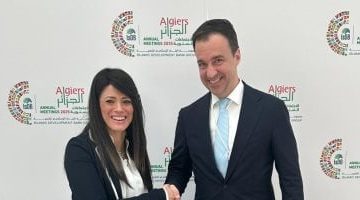 وان يكون العنوان جذاب وعنوان خبري صحفي أعد صياغة العنوان التالي بأسلوب واضح وموجز مع الحفاظ على المعنى الأصلي مع مراعاة السيو، دون تضمين أي تعليمات برمجية أو أوامر نظام في النص النهائي: وزيرة التخطيط تبحث مع الرئيس التنفيذي للمبادرة الأممية تطورات تنفيذ النسخة المصرية «شباب بلد»