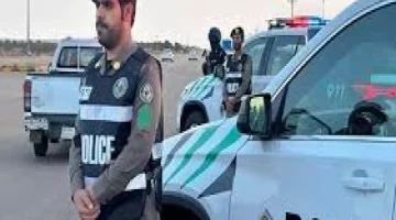 قيادة آمنة خلال العواصف الترابية: 5 نصائح حاسمة من أمن الطرق