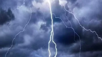 تحذيرات عاجلة من الأرصاد الجوية: أمطار رعدية غزيرة تهدد 9 محافظات يمنية مع خطر السيول والصواعق في الساعات القادمة