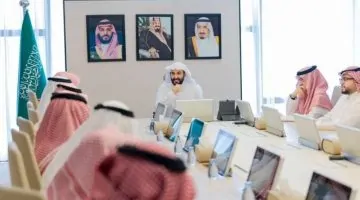 وزير العدل يطلق عقداً موحداً لرسوم المحاماة لتعزيز العدالة الوقائية