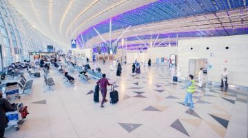 مطار الملك سلمان.. الأكبر عالمياً يرحب بالحجاج بالرقمنة المتقدمة وتهوية طبيعية في منطقة البحر الأحمر!