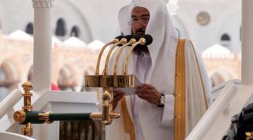 خطيب المسجد الحرام يحذر: تجنبوا الكذب على القيادات والعلماء، واحذروا حملات الحج الخادعة!