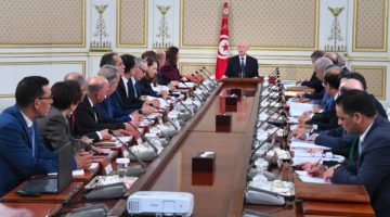 عاجل: رئيس الدولة يوجه تعليمات هامة خلال اجتماع مجلس الوزراء
