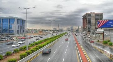 طقس الخميس في المملكة: أمطار رعدية ورياح نشطة تثير الغبار في مناطق متعددة