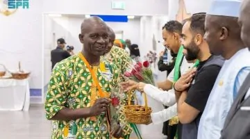 وصول تاريخي: أول رحلة من طريق مكة تصل من كوت ديفوار إلى مطار المدينة المنورة