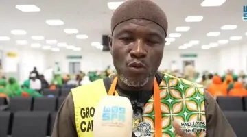 الحاج كوني إدريس يُشيّد بمبادرة طريق مكة: تسهيل كامل الإجراءات