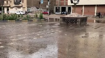 أمطار غزيرة مفاجئة تضرب مدن الغربية: تغطية حية
