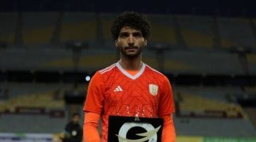 اجتماع حاسم بين الأهلي وفاركو لإنهاء صفقة ياسين مرعي وعمرو ناصر
