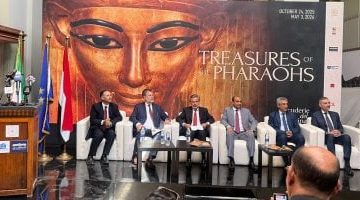 الأمين العام للمجلس الأعلى للآثار: 130 قطعة أثرية مصرية تُعرض في روما