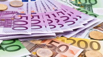 انخفاض سعر اليورو في البنوك المصرية اليوم: الأول من مايو 2025