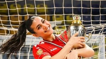 تأكيد إصابة خطيرة لأمينة هشام.. لاعبة سيدات اليد في الأهلي بقطع الرباط الداخلي للركبة