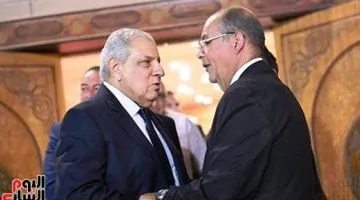 حضور محلب وعاصم الجزار في عزاء زوجة محمد مصطفى شردي.. صور نادرة