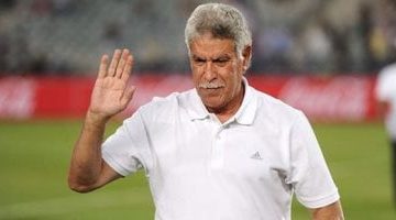 زي النهارده.. هدف "تسلل للمعلم" يسرق الأضواء في قمة الأهلي والزمالك!