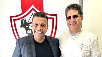 شاهد.. أول ظهور لأيمن الرمادي في الزمالك بعد توقيع عقد القيادة!
