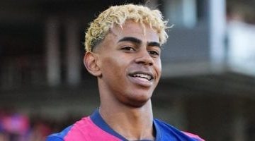 عقد تاريخي لنجم برشلونة.. لامين يامال يحتفل بـ18 عامًا ويرتدي رقم 10!