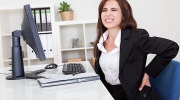 في عيد العمال: كيف تحافظ على صحتك أثناء العمل المكتبي؟