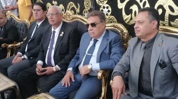 محافظ الدقهلية ونائبه ونواب البرلمان يقدمون العزاء في الشيخ سيد سعيد - فيديو وصور