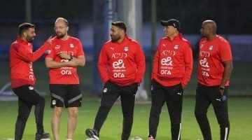 منتخب الشباب يحط الرحال في القاهرة ويبدأ جلسات استشفاء مكثفة استعدادًا لمواجهة المغرب