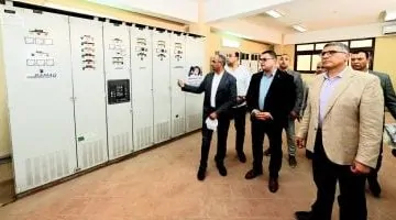 وزير الإسكان ومحافظ الجيزة يتفقدان محطة مياه القناطر المُرشحة في زيارة ميدانية حاسمة